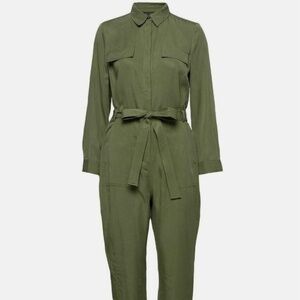Banana Republic Green Utility Jumpsuit, Women’s, Size 16, NWT.